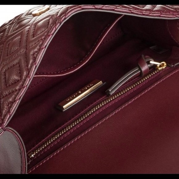 Tory Burch Fleming Convertible Shoulder Bag - Picture 5 of 8